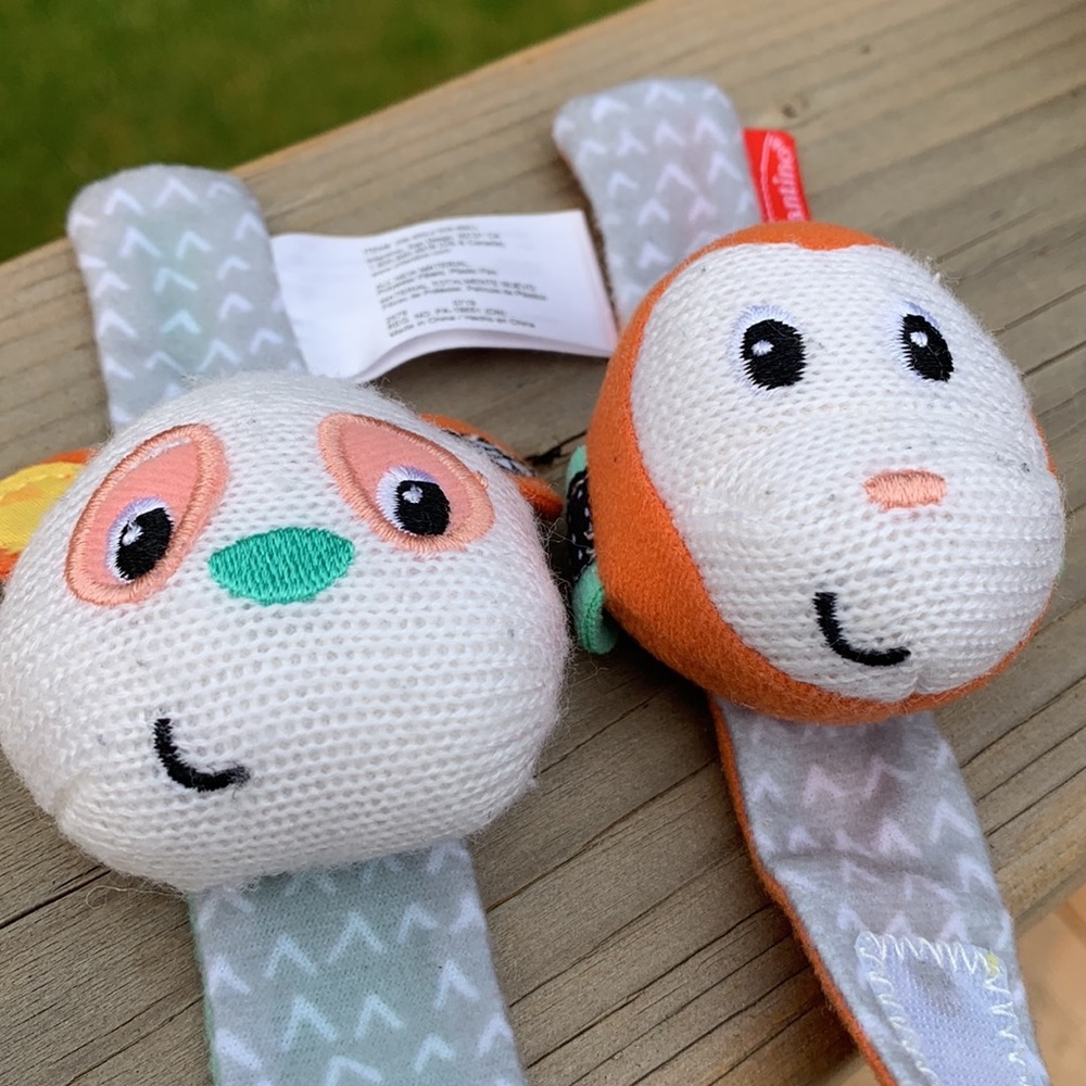 Infantino Wrist Rattles - Picture 5 of 7